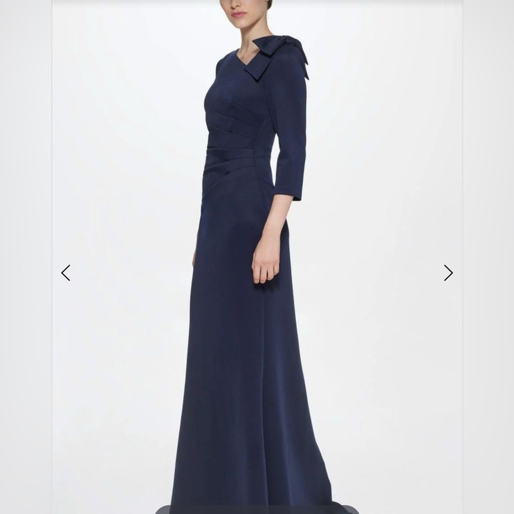Jessica Howard Elegant Navy Blue Velvet Long Evening Gown Size 14 - Picture 2 of 12